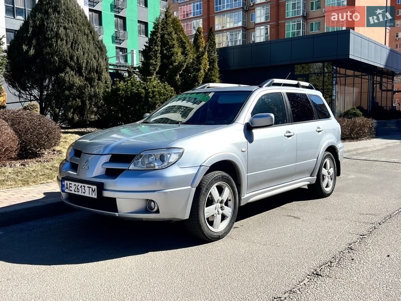Внедорожник / Кроссовер Mitsubishi Outlander 2008 в Днепре Внедорожник / Кроссовер Mitsubishi Outlander 2008 в Днепре