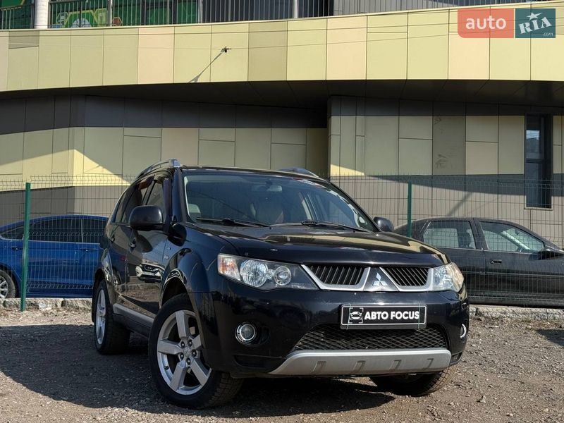Внедорожник / Кроссовер Mitsubishi Outlander 2007 в Киеве