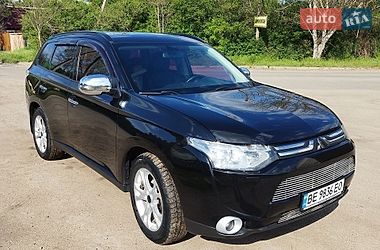 Внедорожник / Кроссовер Mitsubishi Outlander 2013 в Еланце