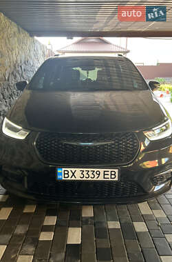 Минивэн Chrysler Pacifica 2021 в Хмельницком