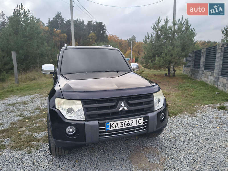 Внедорожник / Кроссовер Mitsubishi Pajero Wagon 2008 в Житомире
