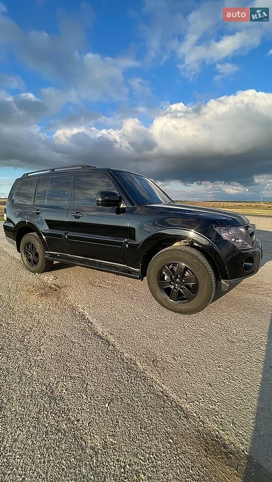 Mitsubishi Pajero Wagon 2008 photo 4