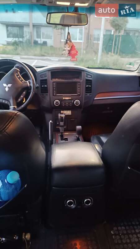 Внедорожник / Кроссовер Mitsubishi Pajero 2010 в Ужгороде Внедорожник / Кроссовер Mitsubishi Pajero 2010 в Ужгороде