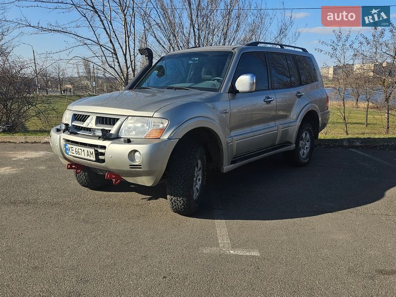 Внедорожник / Кроссовер Mitsubishi Pajero 2007 в Кривом Роге