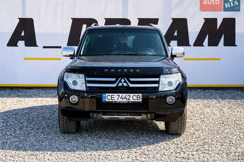 Внедорожник / Кроссовер Mitsubishi Pajero 2008 в Черновцах