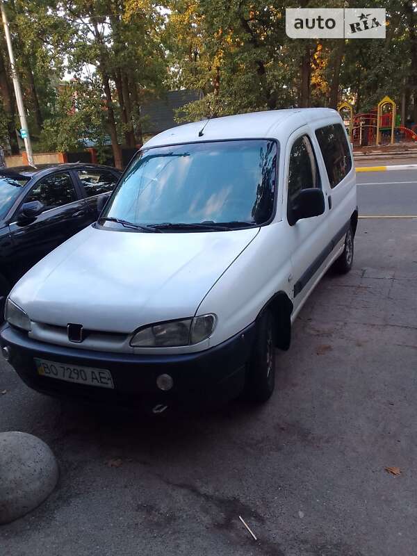 Минивэн Peugeot Partner 1999 в Борщеве