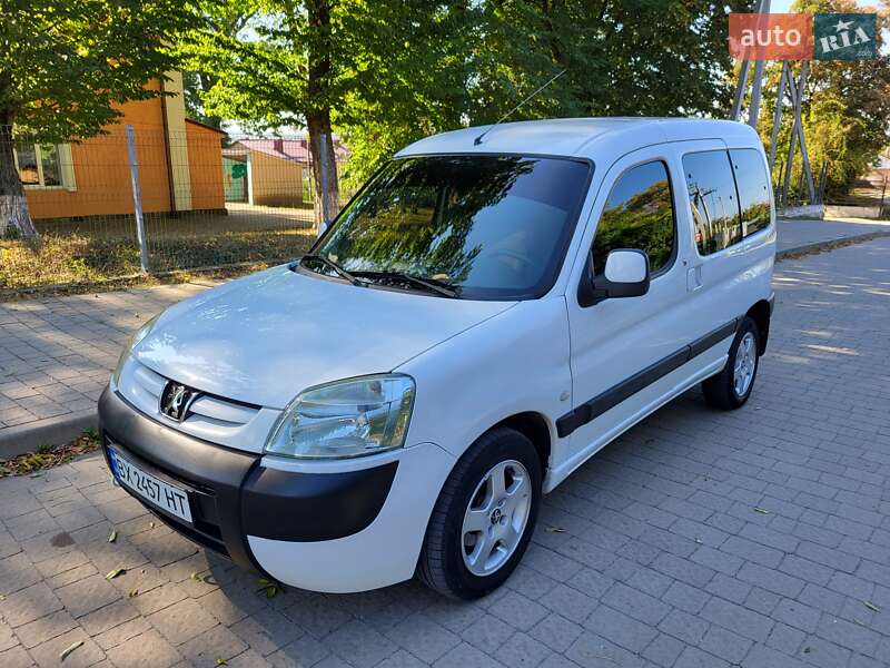 Минивэн Peugeot Partner 2005 в Городке