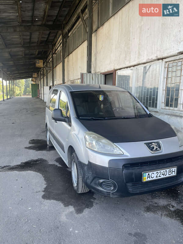 Минивэн Peugeot Partner 2010 в Луцке