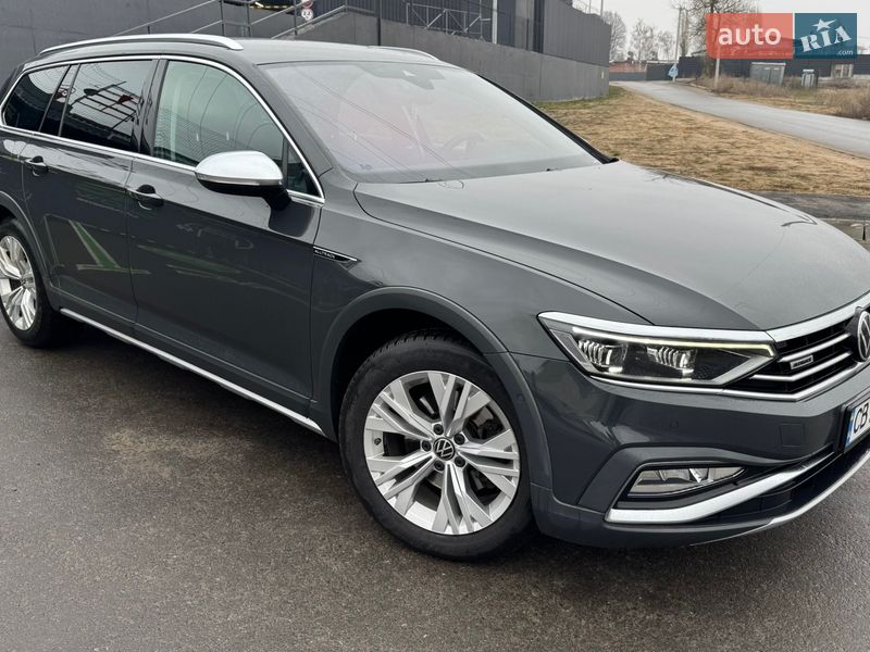 Универсал Volkswagen Passat Alltrack 2021 в Киеве