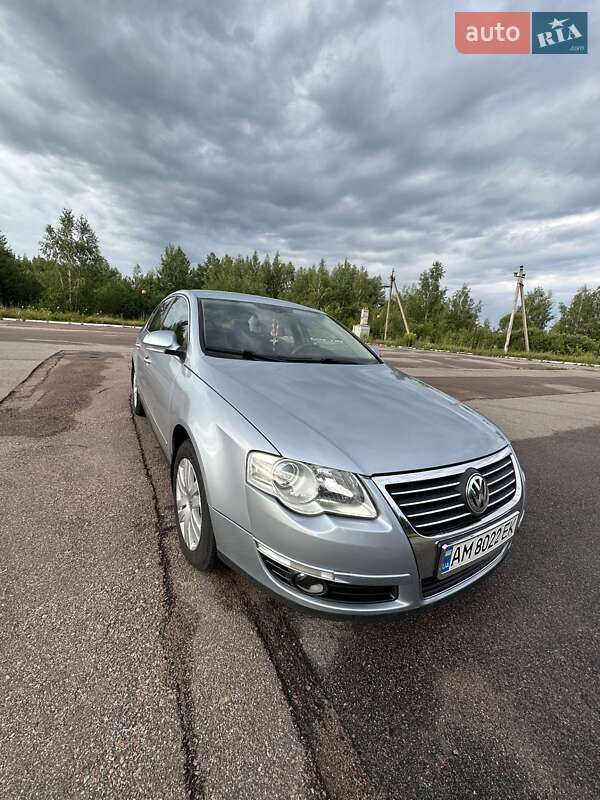 Седан Volkswagen Passat 2007 в Житомире