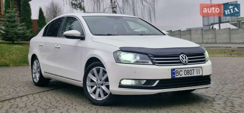 Седан Volkswagen Passat 2012 в Львове Седан Volkswagen Passat 2012 в Львове