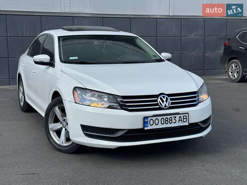 Седан Volkswagen Passat 2012 в Одессе