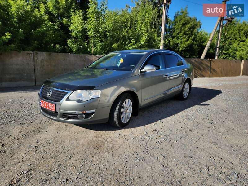Седан Volkswagen Passat 2009 в Дубні Седан Volkswagen Passat 2009 в Дубні