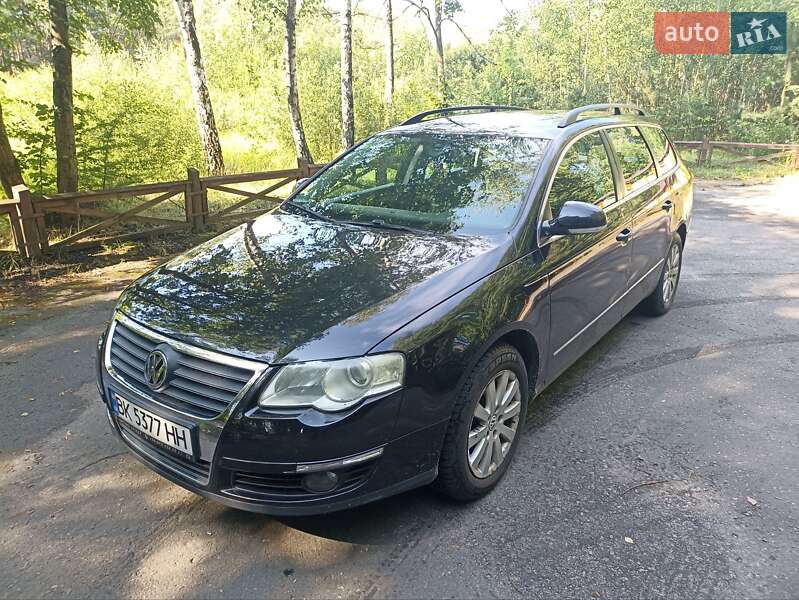Универсал Volkswagen Passat 2009 в Вараше
