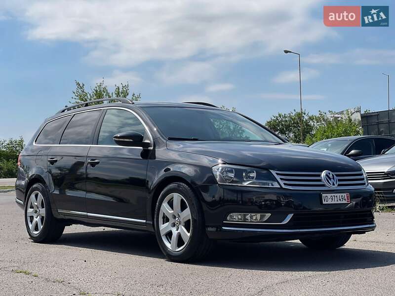 Универсал Volkswagen Passat 2012 в Ужгороде