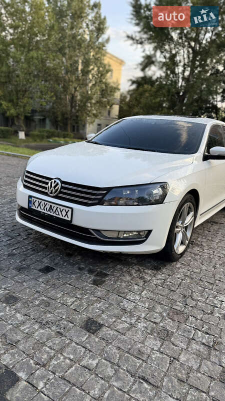 Седан Volkswagen Passat 2014 в Харькове Седан Volkswagen Passat 2014 в Харькове