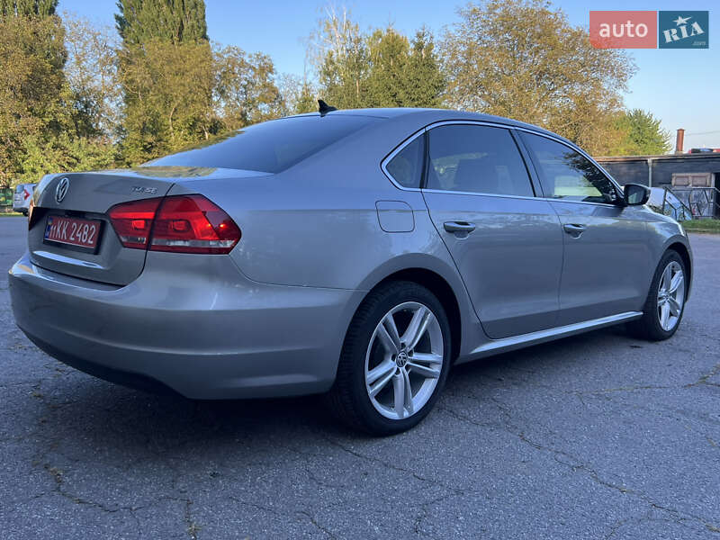 Седан Volkswagen Passat 2014 в Хмельницком
