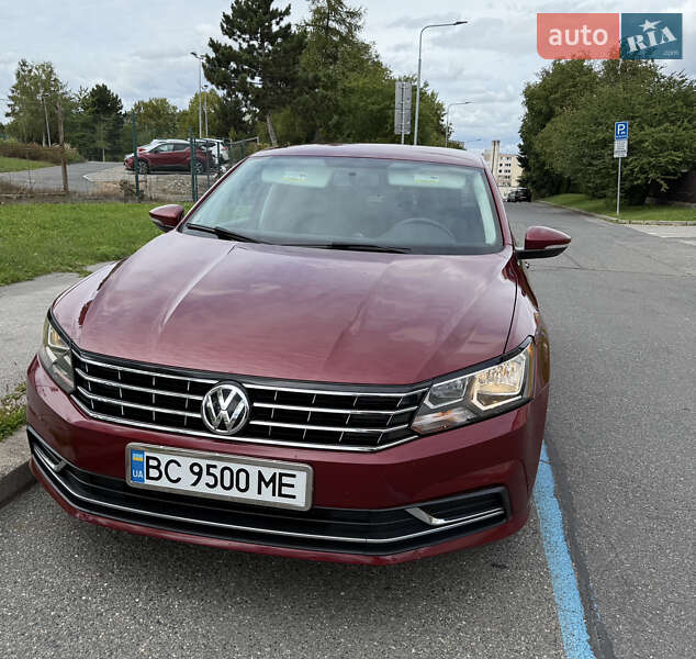 Седан Volkswagen Passat 2016 в Иршаве