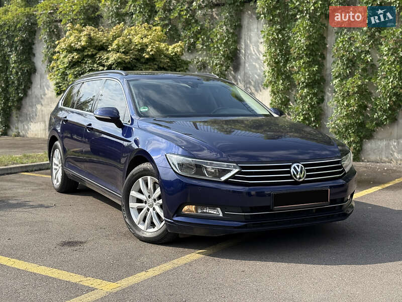 Універсал Volkswagen Passat 2019 в Рівному