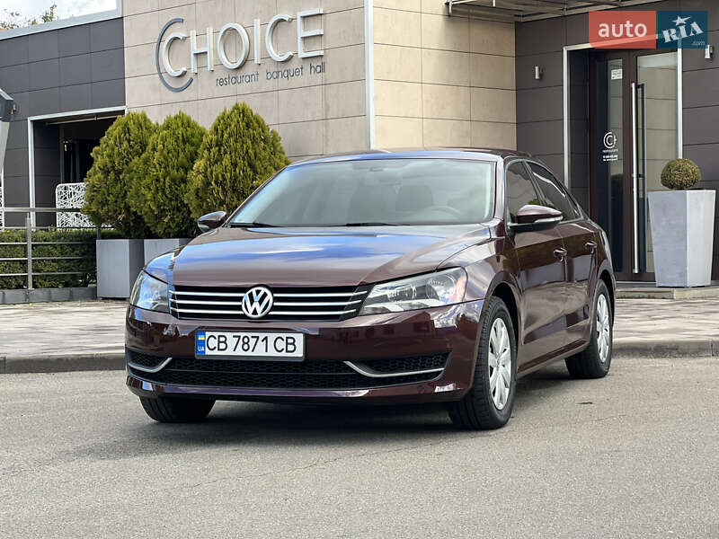 Седан Volkswagen Passat 2012 в Киеве