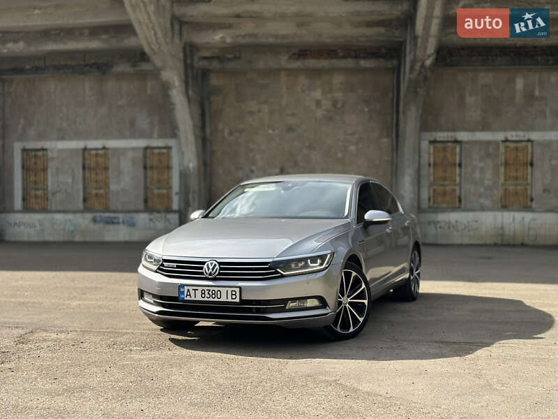 Седан Volkswagen Passat 2017 в Калуші