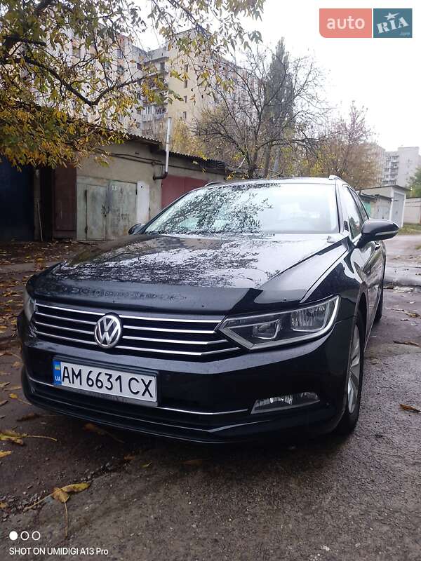 Универсал Volkswagen Passat 2016 в Житомире