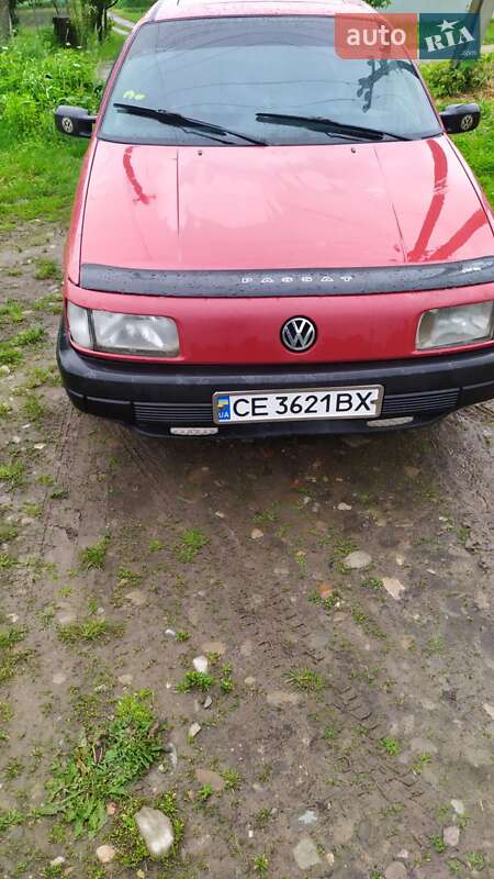 Седан Volkswagen Passat 1992 в Черновцах