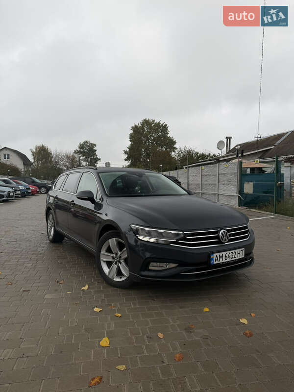 Универсал Volkswagen Passat 2019 в Житомире