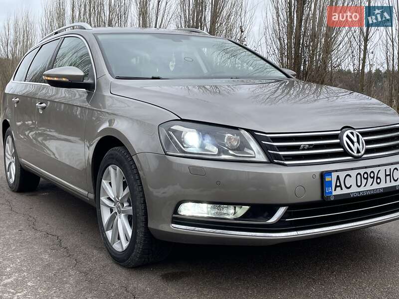 Универсал Volkswagen Passat 2012 в Торчине