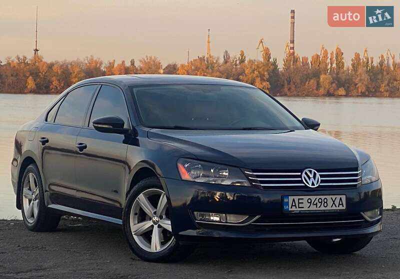 Седан Volkswagen Passat 2012 в Дніпрі Седан Volkswagen Passat 2012 в Дніпрі