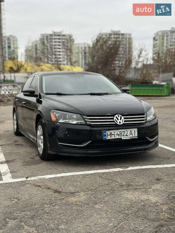 Седан Volkswagen Passat 2012 в Харькове