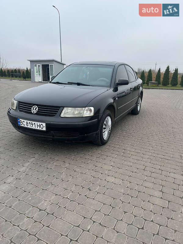 Седан Volkswagen Passat 1997 в Городку Седан Volkswagen Passat 1997 в Городку