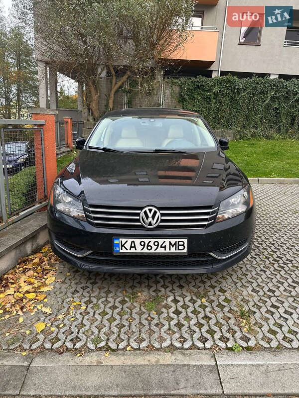Седан Volkswagen Passat 2012 в Киеве Седан Volkswagen Passat 2012 в Киеве