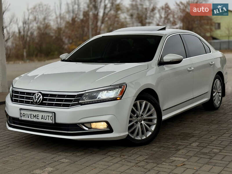 Седан Volkswagen Passat 2016 в Днепре Седан Volkswagen Passat 2016 в Днепре