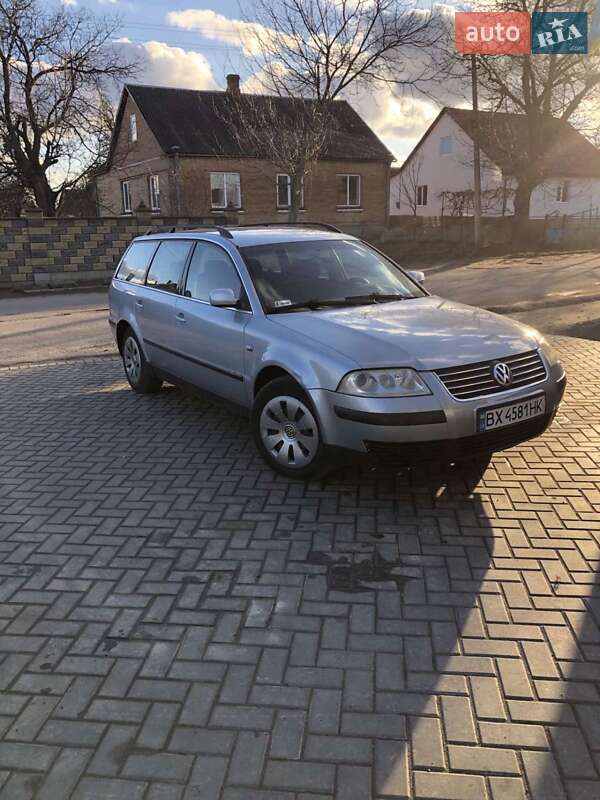 Універсал Volkswagen Passat 2002 в Рівному