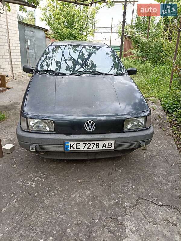 Седан Volkswagen Passat 1992 в Запорожье Седан Volkswagen Passat 1992 в Запорожье
