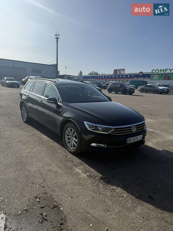 Универсал Volkswagen Passat 2018 в Ровно