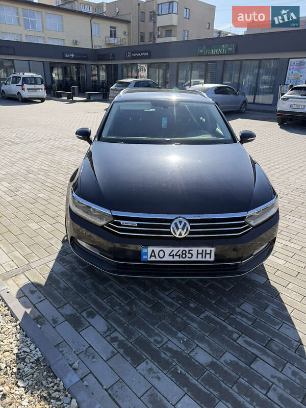Универсал Volkswagen Passat 2015 в Ужгороде
