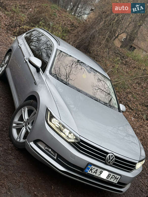 Универсал Volkswagen Passat 2015 в Киеве