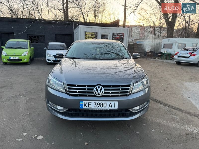 Седан Volkswagen Passat 2014 в Днепре Седан Volkswagen Passat 2014 в Днепре