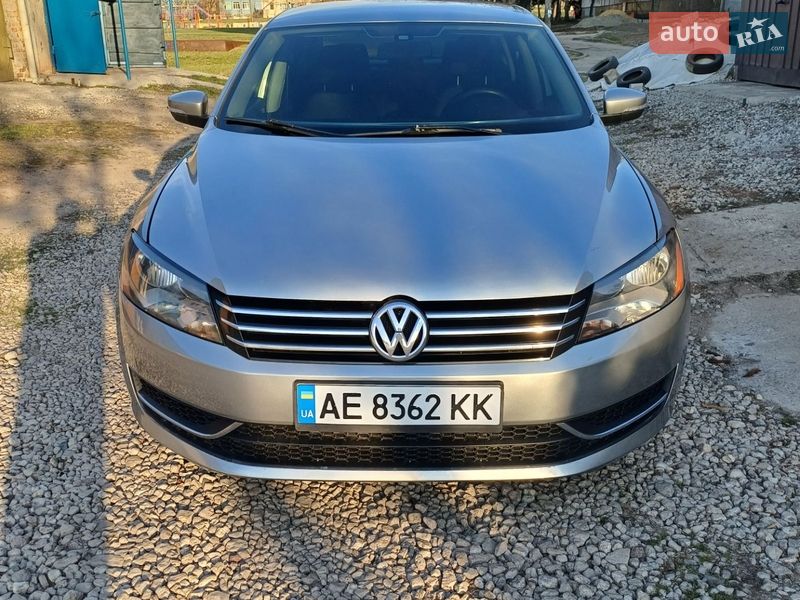 Седан Volkswagen Passat 2012 в Кривом Роге