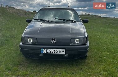 Универсал Volkswagen Passat 1989 в Росошанах
