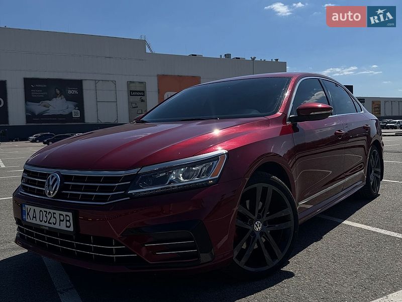 Седан Volkswagen Passat 2016 в Киеве