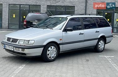 Универсал Volkswagen Passat 1994 в Хмельницком