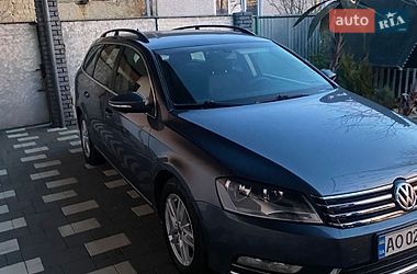 Універсал Volkswagen Passat 2012 в Сваляві