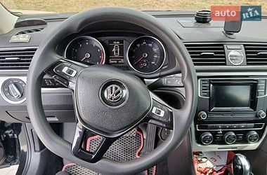 Седан Volkswagen Passat 2016 в Хмельницком