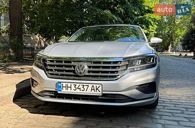 Седан Volkswagen Passat 2020 в Одесі