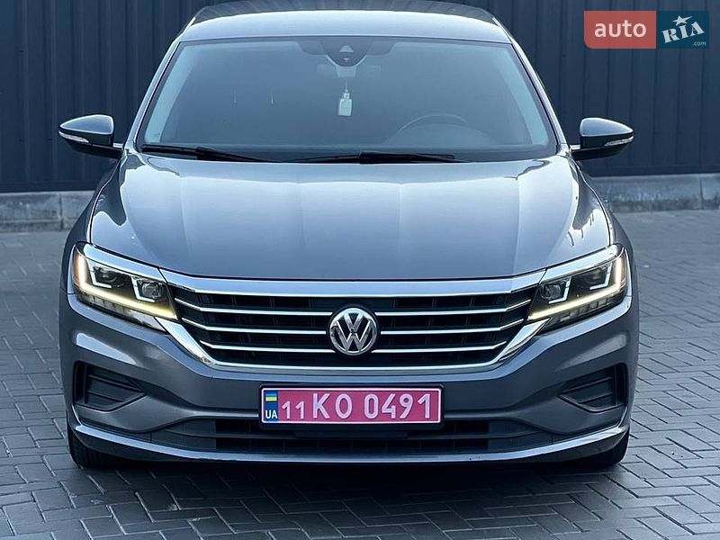 Седан Volkswagen Passat 2020 в Кременчуге