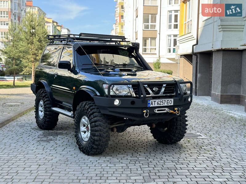 Внедорожник / Кроссовер Nissan Patrol 2002 в Ивано-Франковске