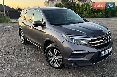 Внедорожник / Кроссовер Honda Pilot 2017 в Белогородке
